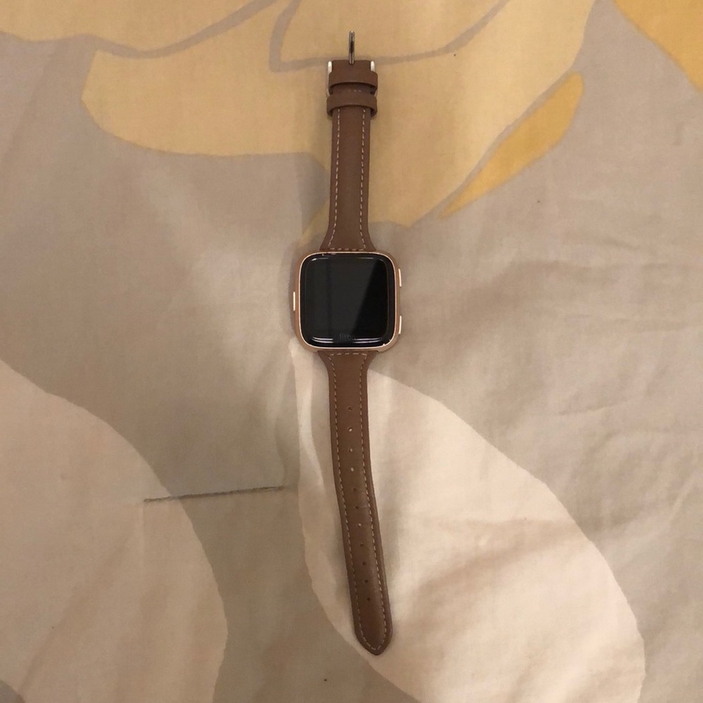 Fitbit Versa Special Edition